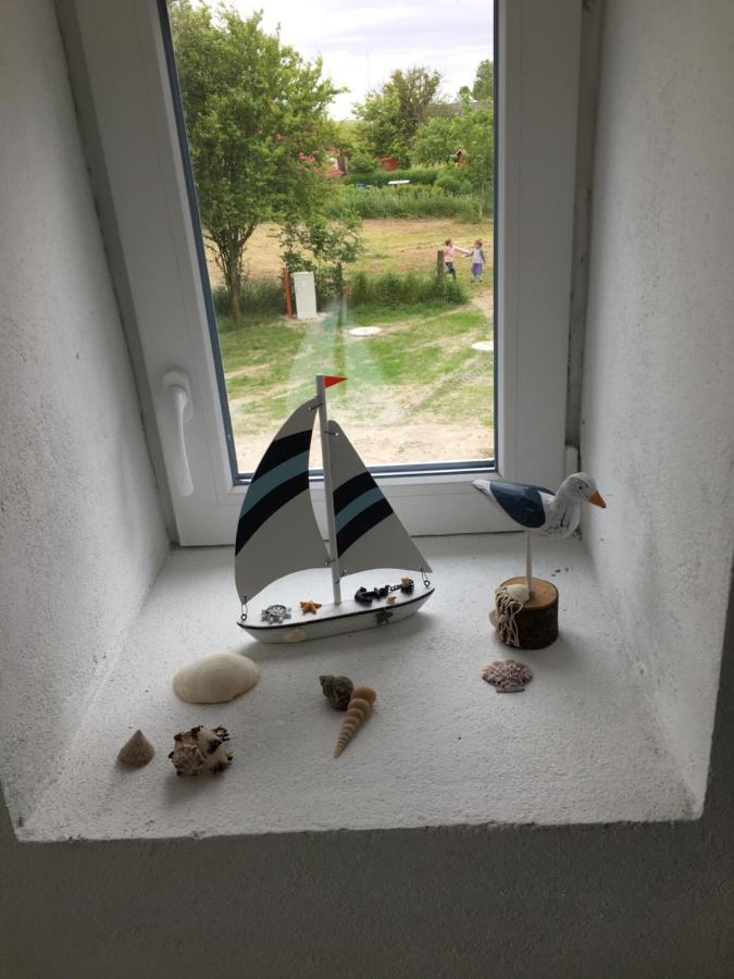Marijanas Ferienhof 2, Urlaub Mit Viel Platz Zwischen Dornumersiel Und Bensersiel, Gehoert Zum Cafe Kunterbunt Holtgast Esterno foto